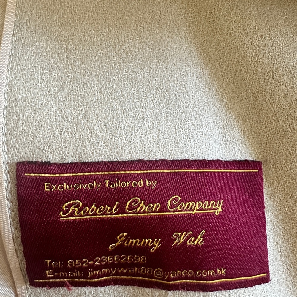 Custom made ladies 90s beige wool suit. Vintage - Picture 2 of 15